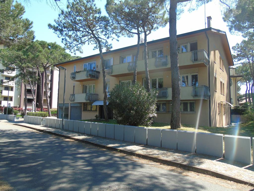 Villa Valeria Lignano Sabbiadoro Exterior foto